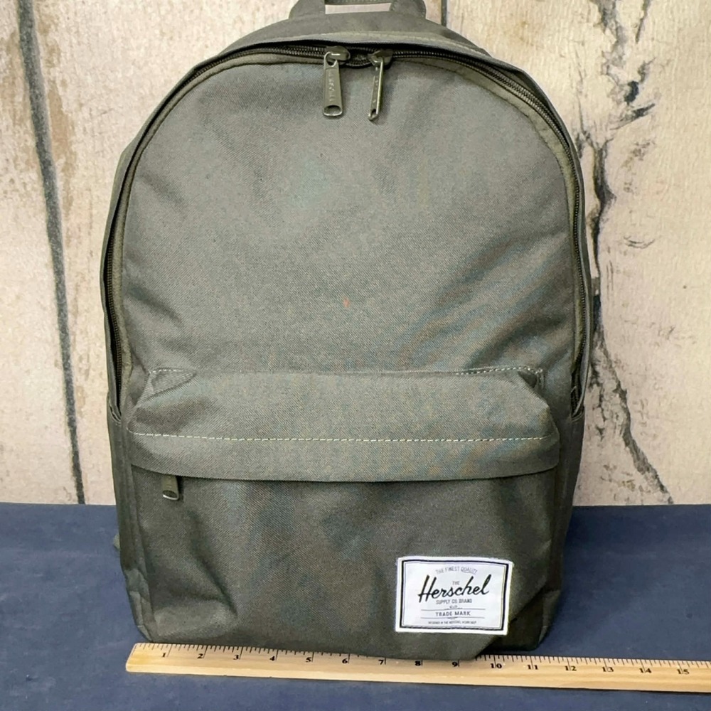 NEW Herschel Supply Classic XL Backpack 30L Ivy Green 220129S339 Academia School